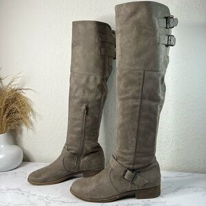 JustFab  Buckle Boot Size 8.5